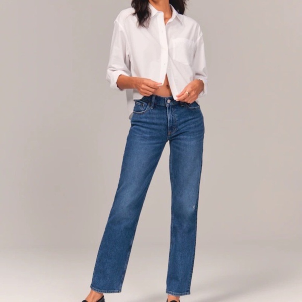 NWT Abercrombie & Fitch The 90s Straight Low Rise medium wash size 4/27